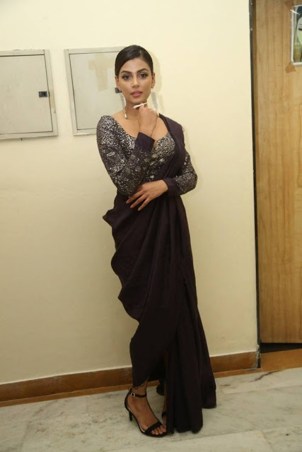 Beautiful Hyderabad Girl Anisha Ambrose Photo Shoot In Violet Dress 65